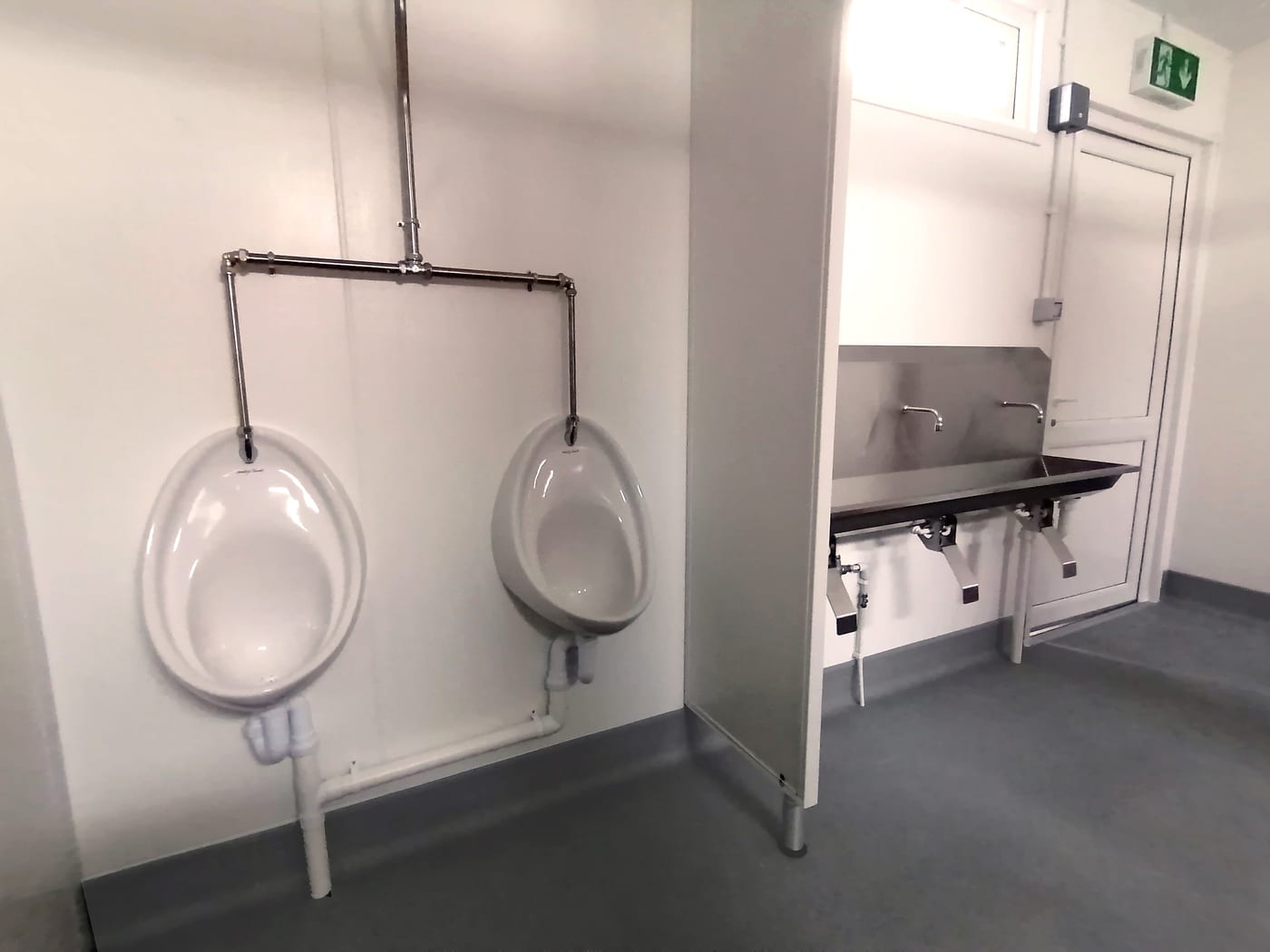 Toilets & Showers
